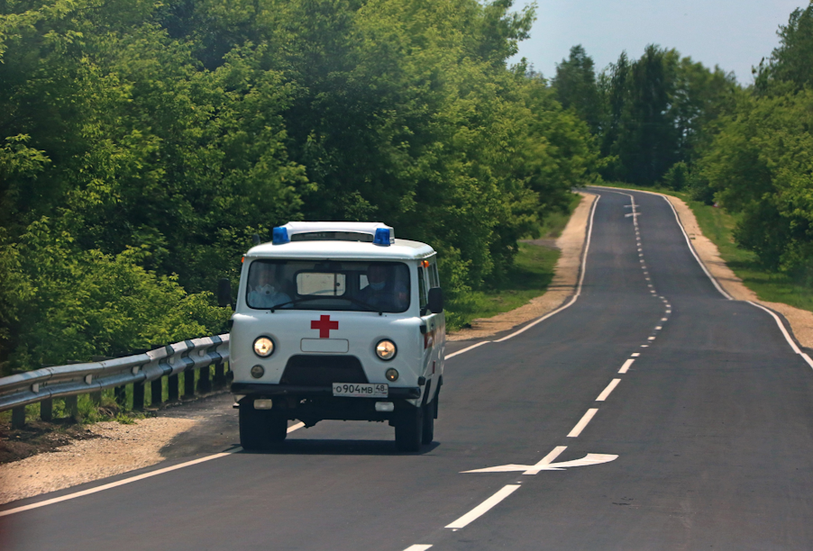 Благодаря нацпроекту в 2022 году в России отремонтируют порядка 600 дорог к медучреждениям